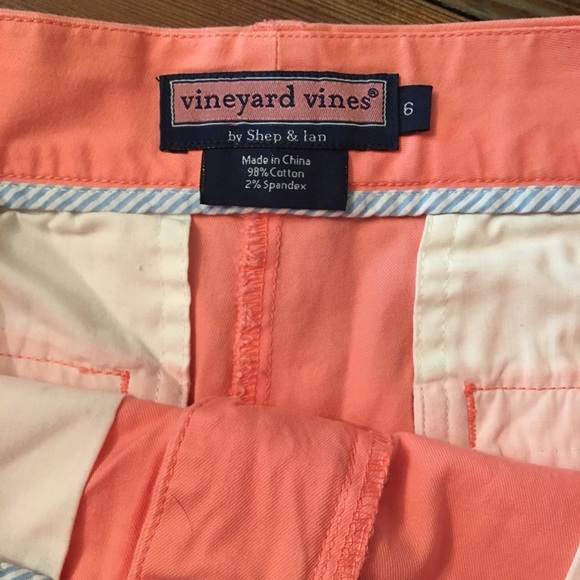 Vineyard Vines Coral Pink Classic Shorts - Size 6 - Picture 5 of 7